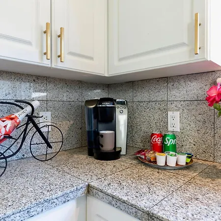 Vintage 3 Bedroom Home In Prime Eastlake Seattle With Private Parking Extérieur photo